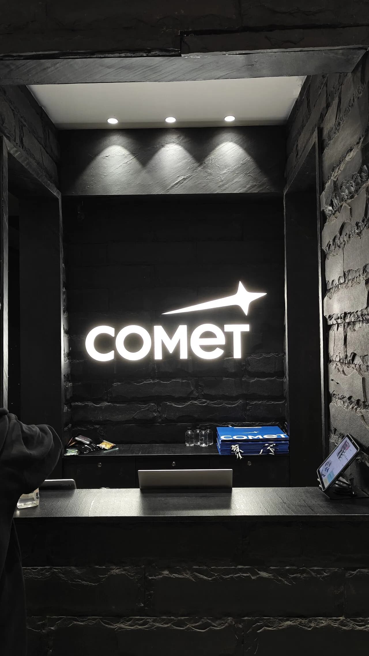 I am struck by how Comet has transformed its first retail space in - Image 2